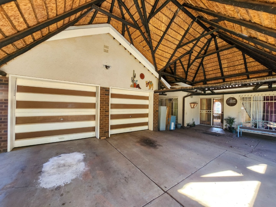 4 Bedroom Property for Sale in Meiringspark North West
